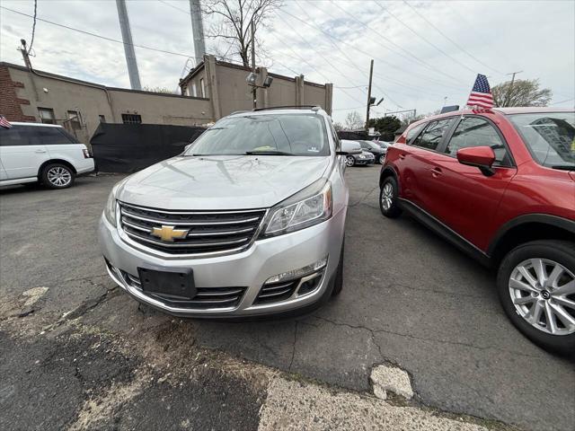 used 2015 Chevrolet Traverse car, priced at $9,999