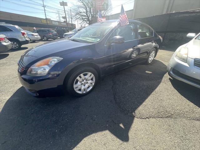 used 2009 Nissan Altima car, priced at $8,999