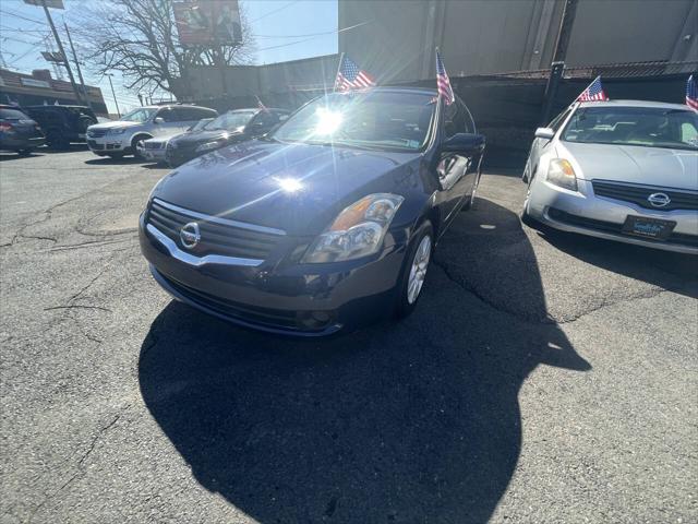 used 2009 Nissan Altima car, priced at $8,999