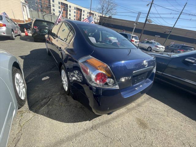 used 2009 Nissan Altima car, priced at $8,999