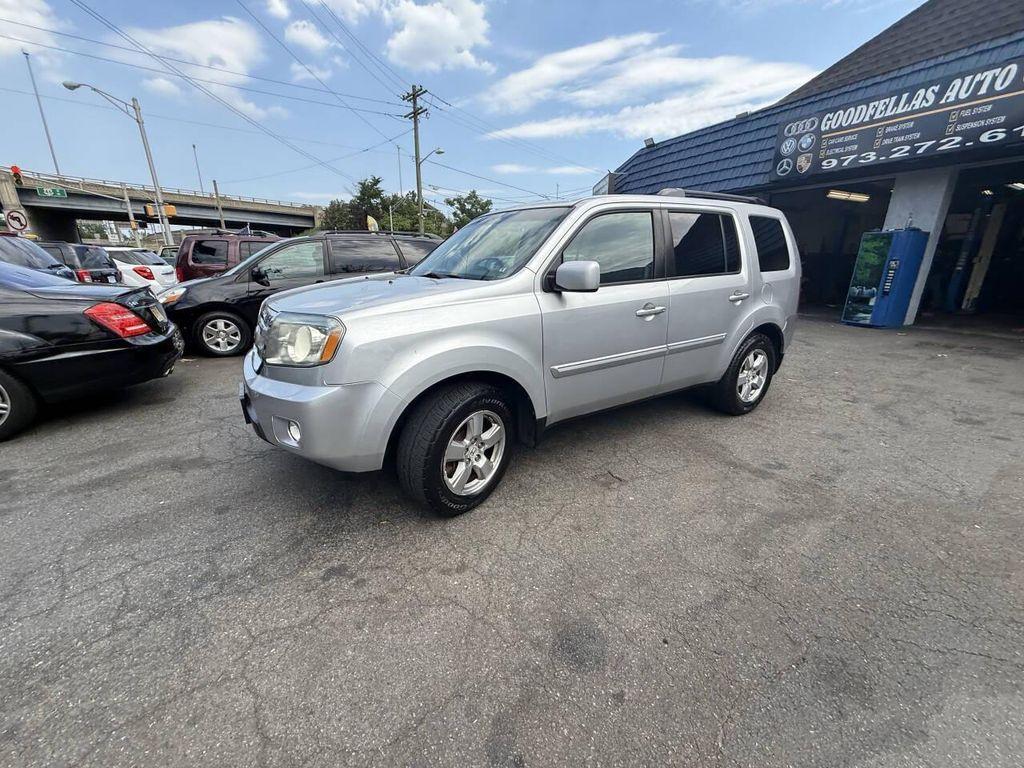 used 2011 Honda Pilot car, priced at $8,999