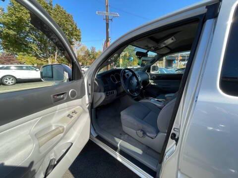 used 2006 Toyota Tacoma car, priced at $13,999