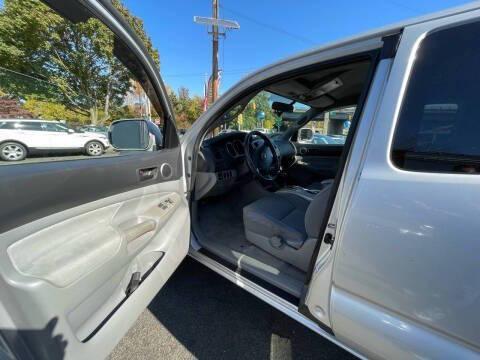 used 2006 Toyota Tacoma car, priced at $13,999