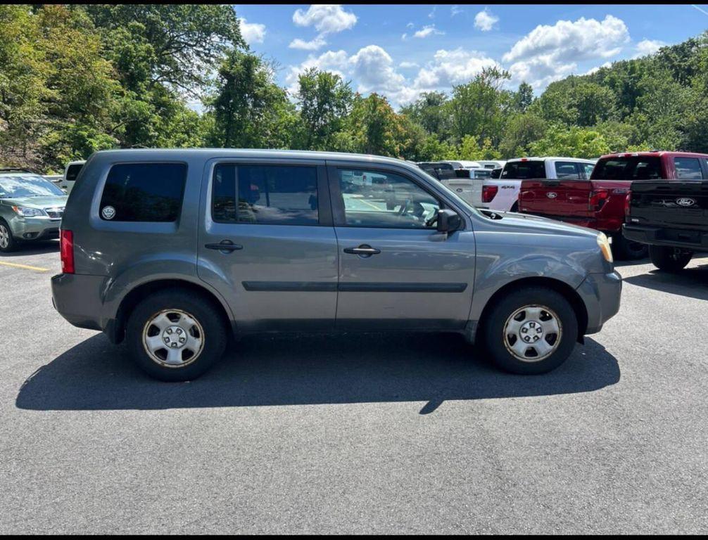 used 2010 Honda Pilot car, priced at $6,999
