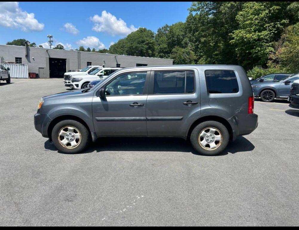 used 2010 Honda Pilot car, priced at $6,999