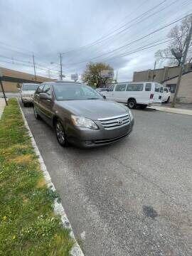 used 2005 Toyota Avalon car, priced at $8,999