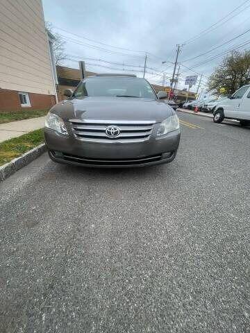 used 2005 Toyota Avalon car, priced at $8,999