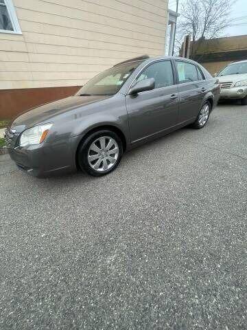 used 2005 Toyota Avalon car, priced at $8,999