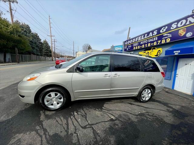 used 2006 Toyota Sienna car, priced at $6,999