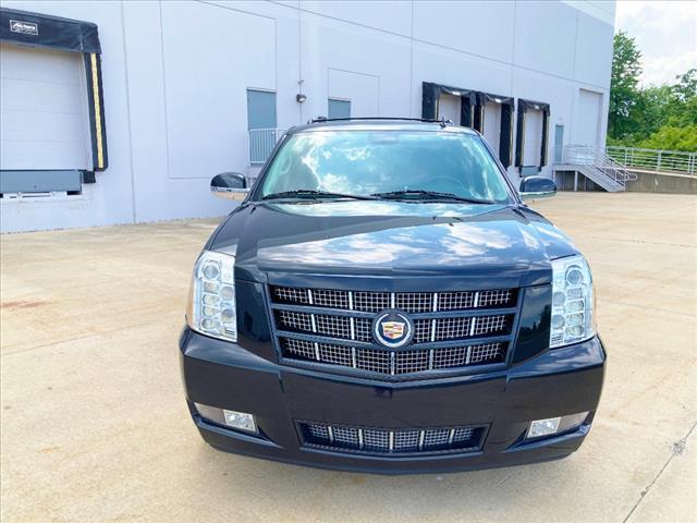 used 2013 Cadillac Escalade car, priced at $16,995