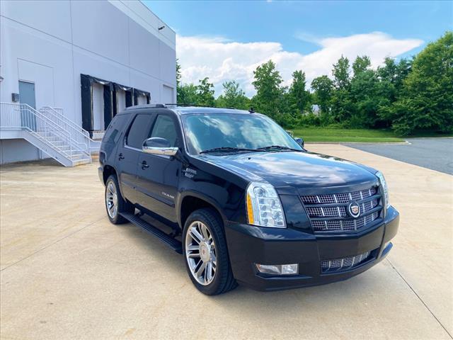 used 2013 Cadillac Escalade car, priced at $16,995