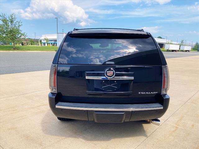 used 2013 Cadillac Escalade car, priced at $16,995