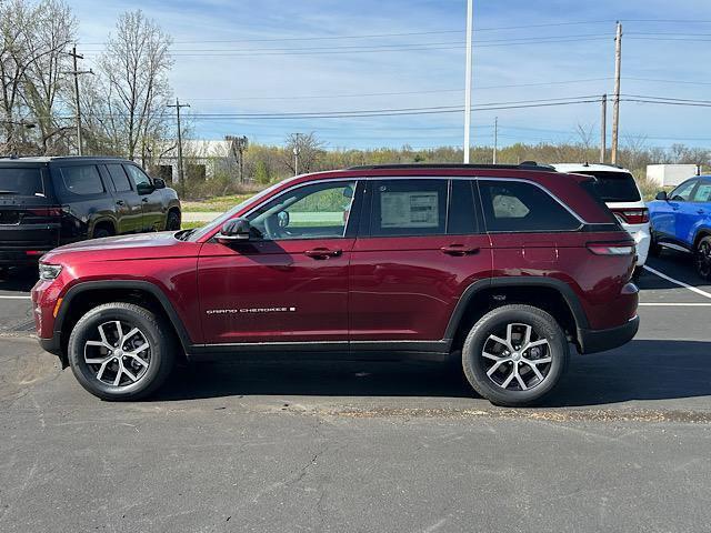 new 2025 Jeep Grand Cherokee car, priced at $46,755
