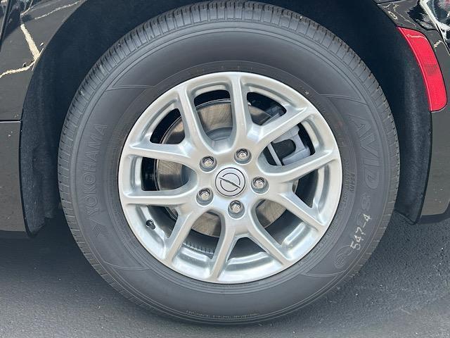 new 2026 Chrysler Pacifica car, priced at $41,448