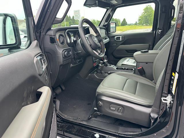 new 2024 Jeep Gladiator car, priced at $57,437