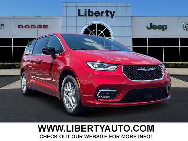 new 2025 Chrysler Pacifica car