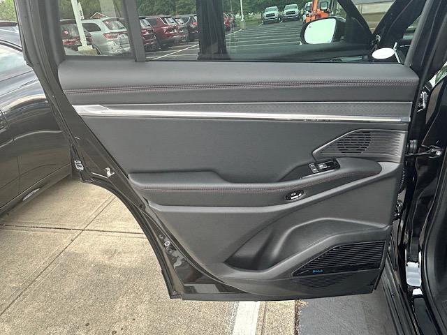 new 2025 Jeep Wagoneer S car, priced at $60,737