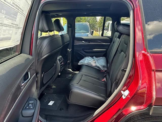 new 2025 Jeep Grand Cherokee car, priced at $49,333