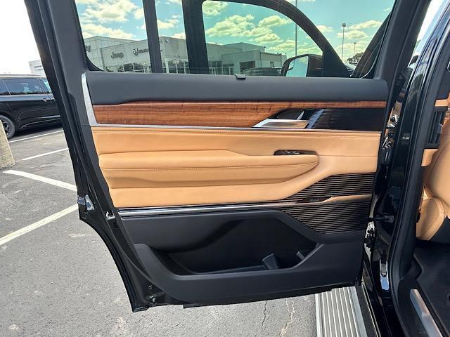 new 2025 Jeep Grand Wagoneer car, priced at $105,908