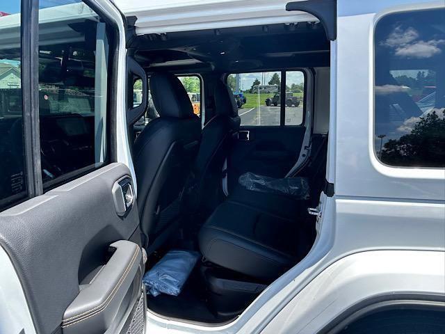 new 2025 Jeep Wrangler 4xe car