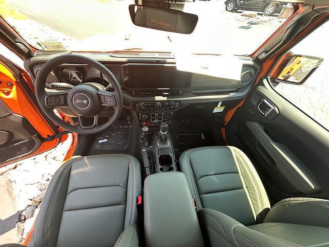 new 2025 Jeep Gladiator car