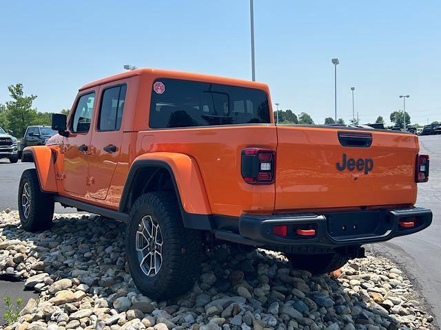 new 2025 Jeep Gladiator car