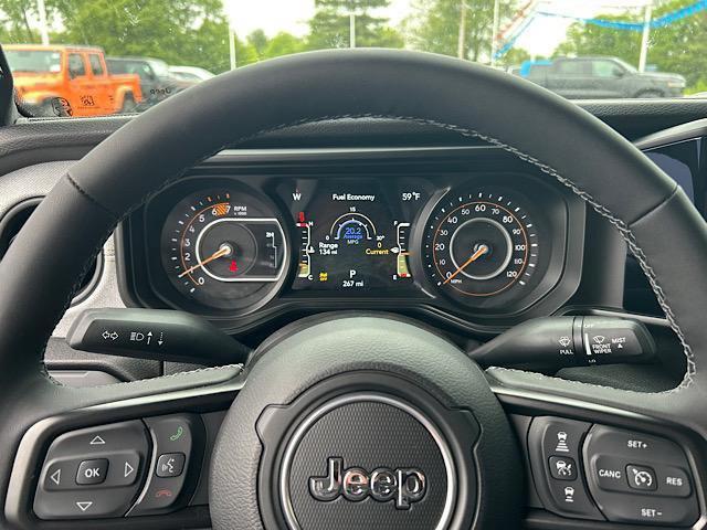 new 2025 Jeep Wrangler car, priced at $41,900