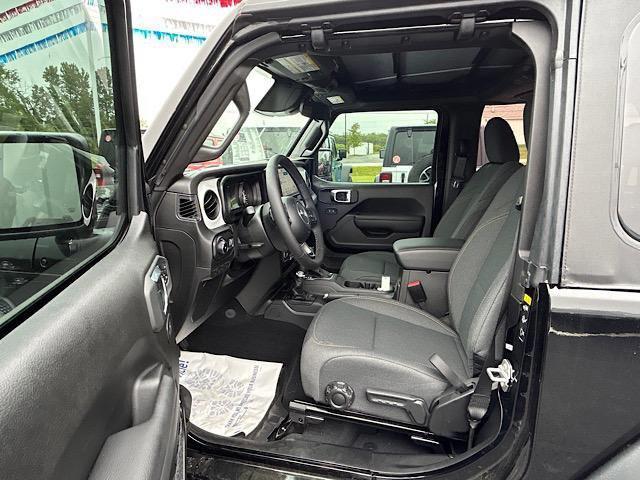 new 2025 Jeep Wrangler car, priced at $41,900