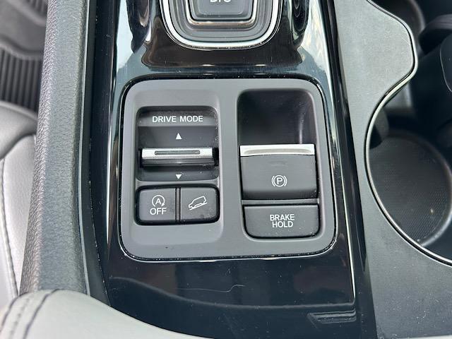 used 2023 Honda Pilot car, priced at $38,950