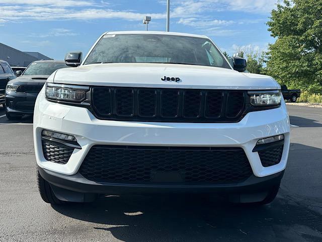 new 2024 Jeep Grand Cherokee car, priced at $47,940