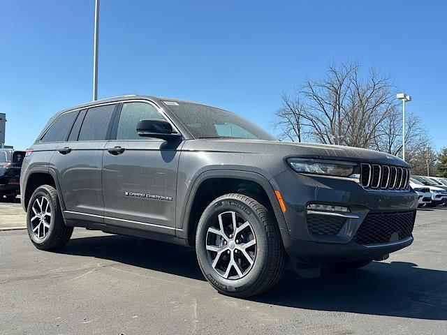 new 2025 Jeep Grand Cherokee car, priced at $46,305