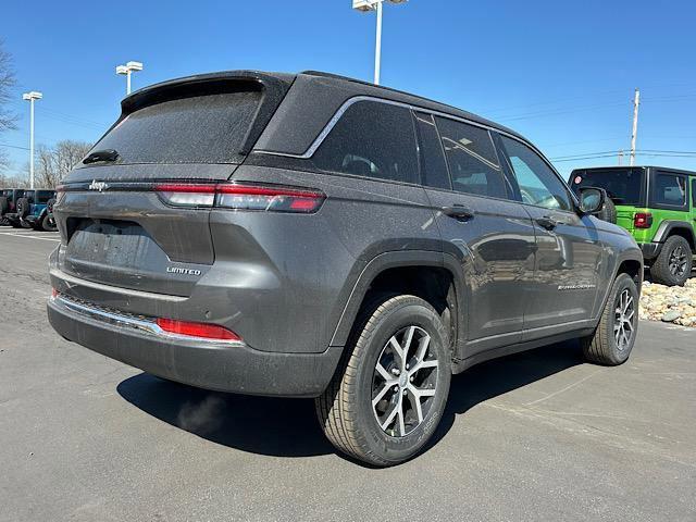 new 2025 Jeep Grand Cherokee car, priced at $46,305