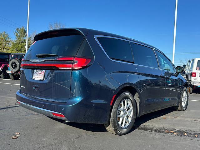 new 2025 Chrysler Pacifica car, priced at $43,628