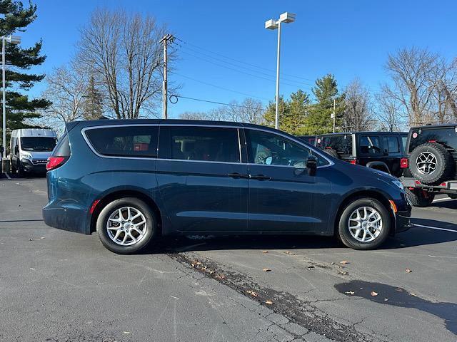 new 2025 Chrysler Pacifica car, priced at $43,028