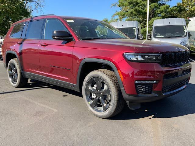 new 2025 Jeep Grand Cherokee L car, priced at $59,335