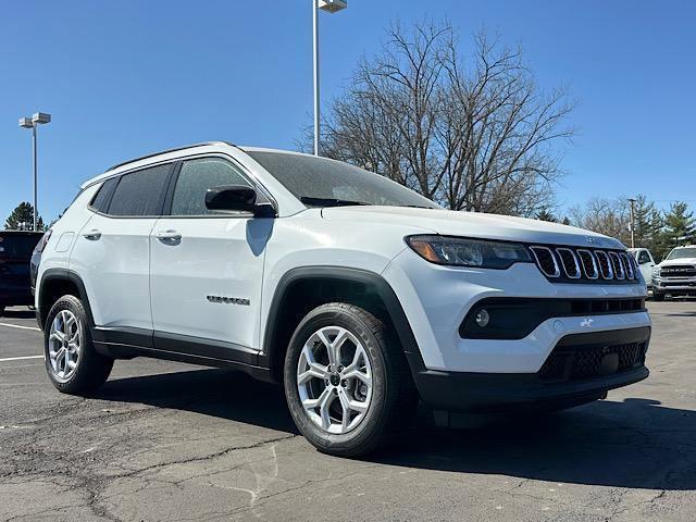 new 2025 Jeep Compass car, priced at $27,602