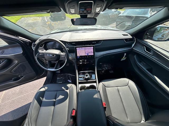new 2025 Jeep Grand Cherokee L car, priced at $51,008