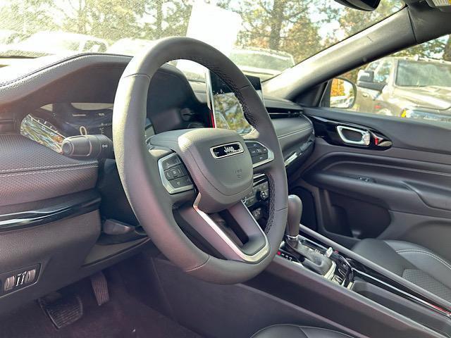 new 2024 Jeep Compass car, priced at $40,877