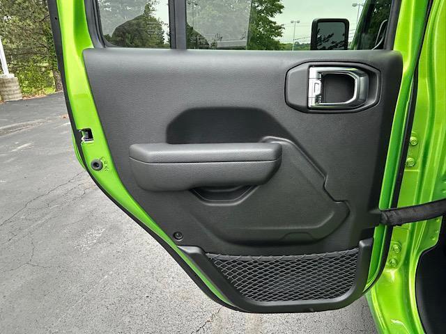 new 2025 Jeep Gladiator car