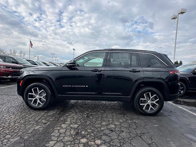 new 2024 Jeep Grand Cherokee car, priced at $45,246