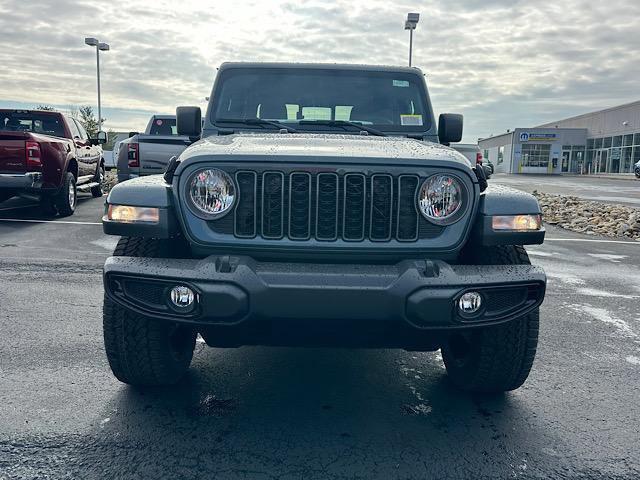 new 2025 Jeep Gladiator car, priced at $41,115