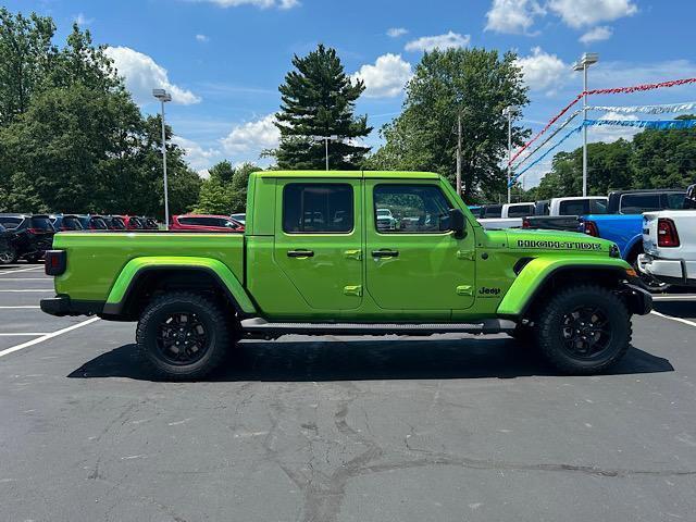 new 2025 Jeep Gladiator car