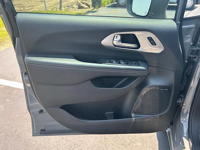 used 2022 Chrysler Pacifica car, priced at $35,988