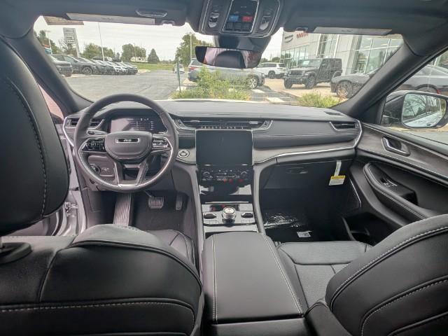 new 2025 Jeep Grand Cherokee L car, priced at $58,175
