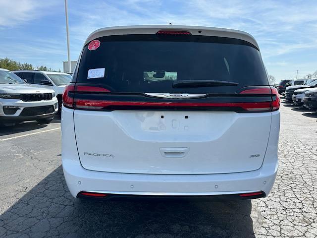 new 2024 Chrysler Pacifica car, priced at $56,483