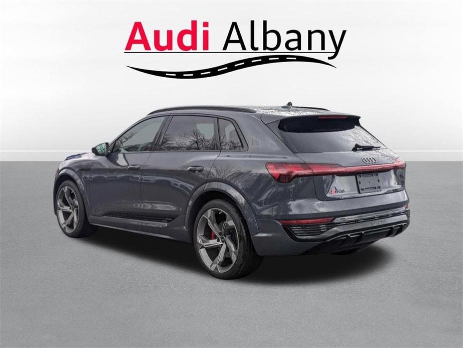 new 2024 Audi SQ8 e-tron car