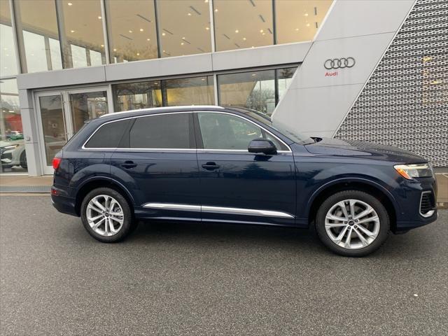 used 2025 Audi Q7 car, priced at $59,500