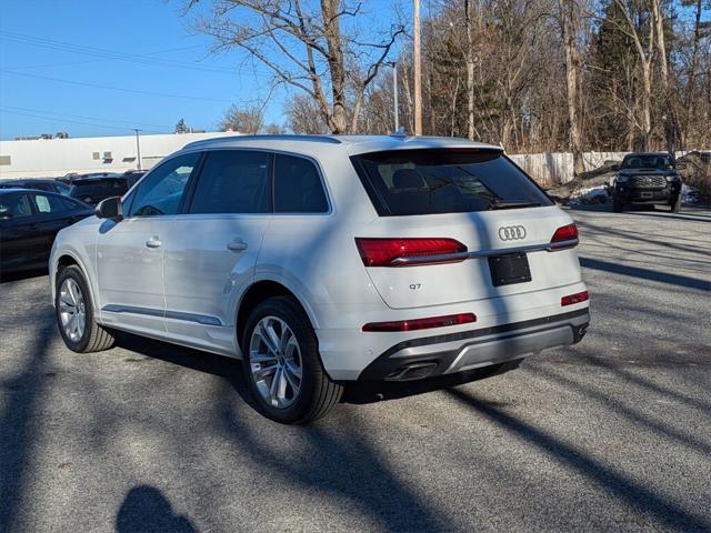 new 2025 Audi Q7 car, priced at $71,990