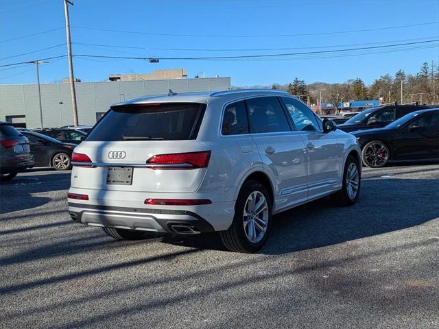 new 2025 Audi Q7 car, priced at $71,990