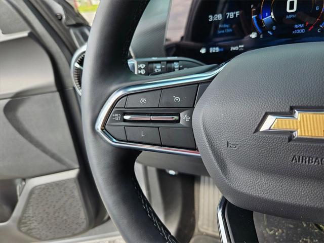 used 2025 Chevrolet Equinox car, priced at $32,291
